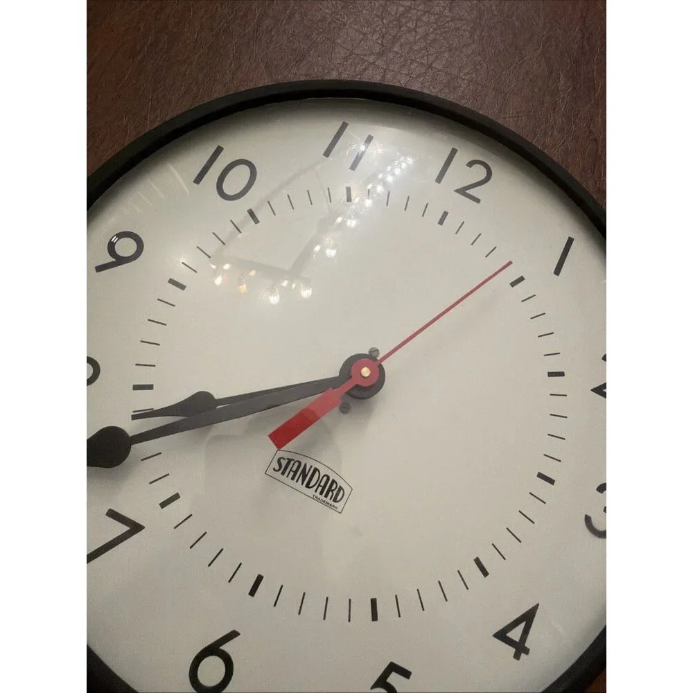 Vintage 1970s Standard Electric Time Co. Industrial School Wall Clock Working